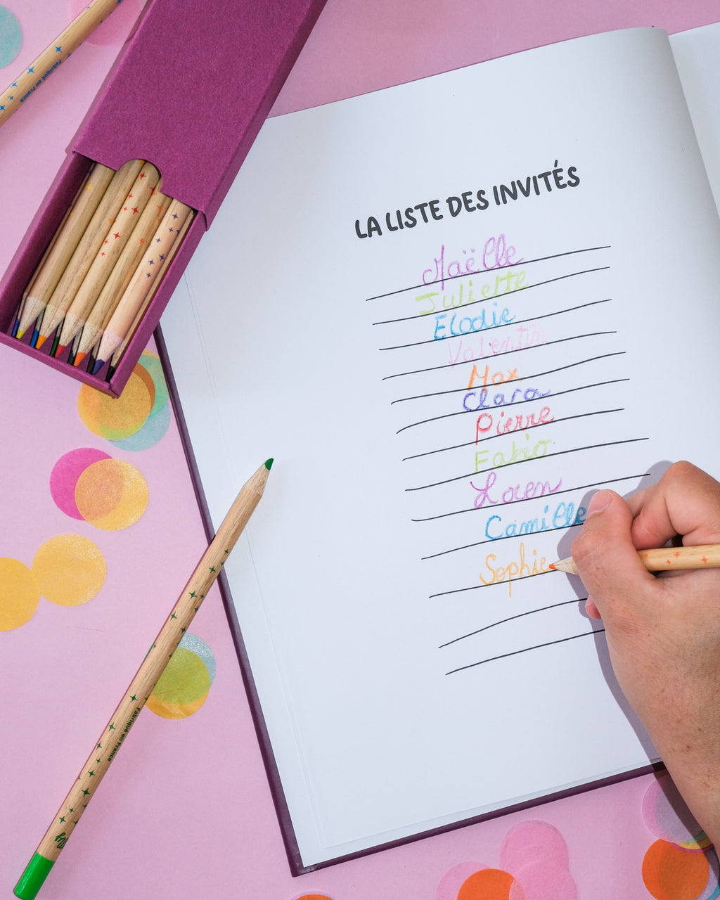 Escale n°2 + Boîte de Crayons de Couleur